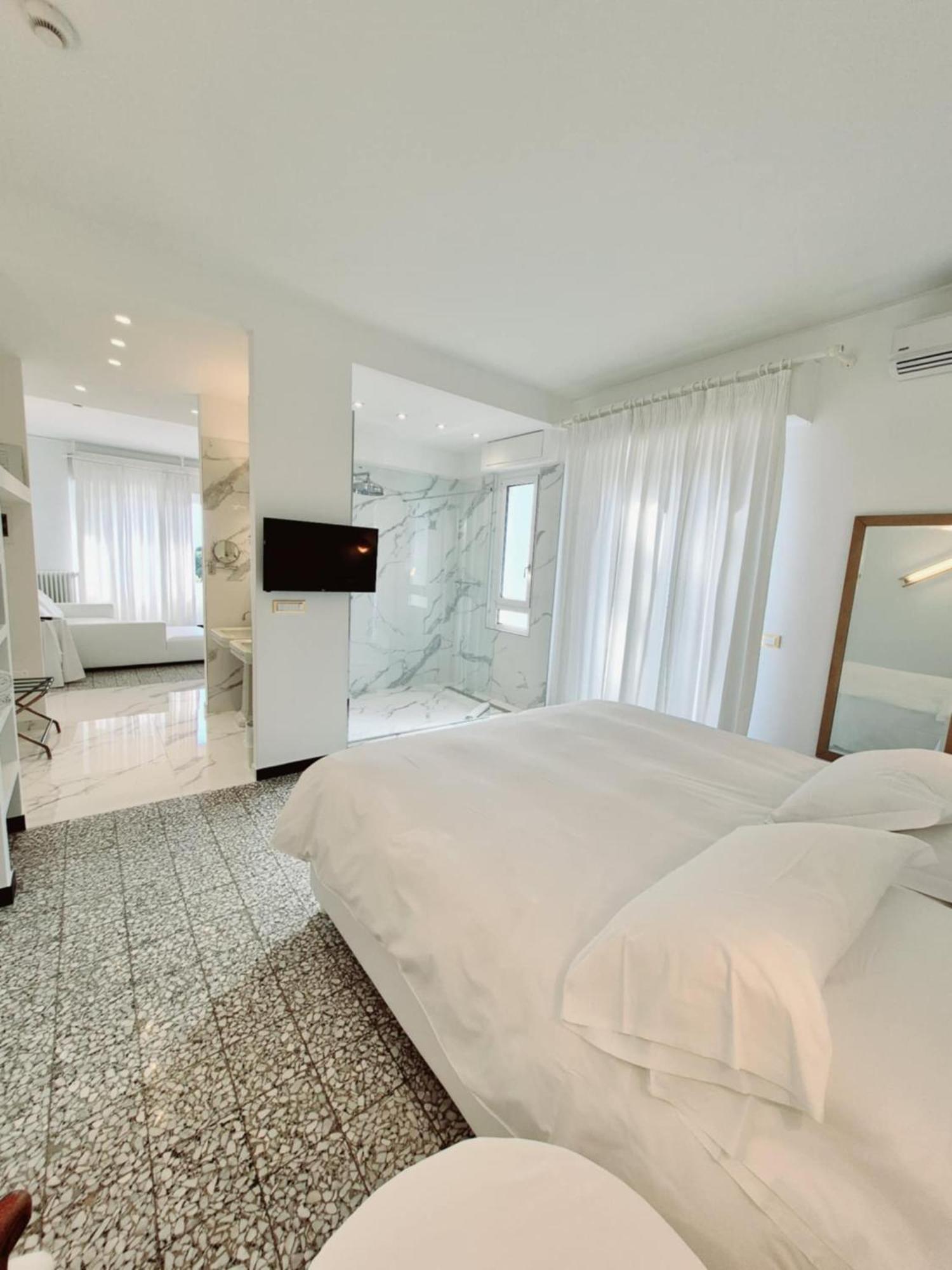 Eveline Portosole Hotel San Remo Zewnętrze zdjęcie